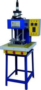 İyi bir fiyat. Kumaş ODM için Yarım Otomatik 3D Sıcak Çıkartma Makinesi çevrimiçi