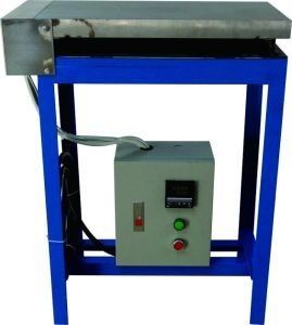 İyi bir fiyat. Sıcaklık transferi 3D kumaş emboslama makinesi silikon etiketleme makinesi çevrimiçi